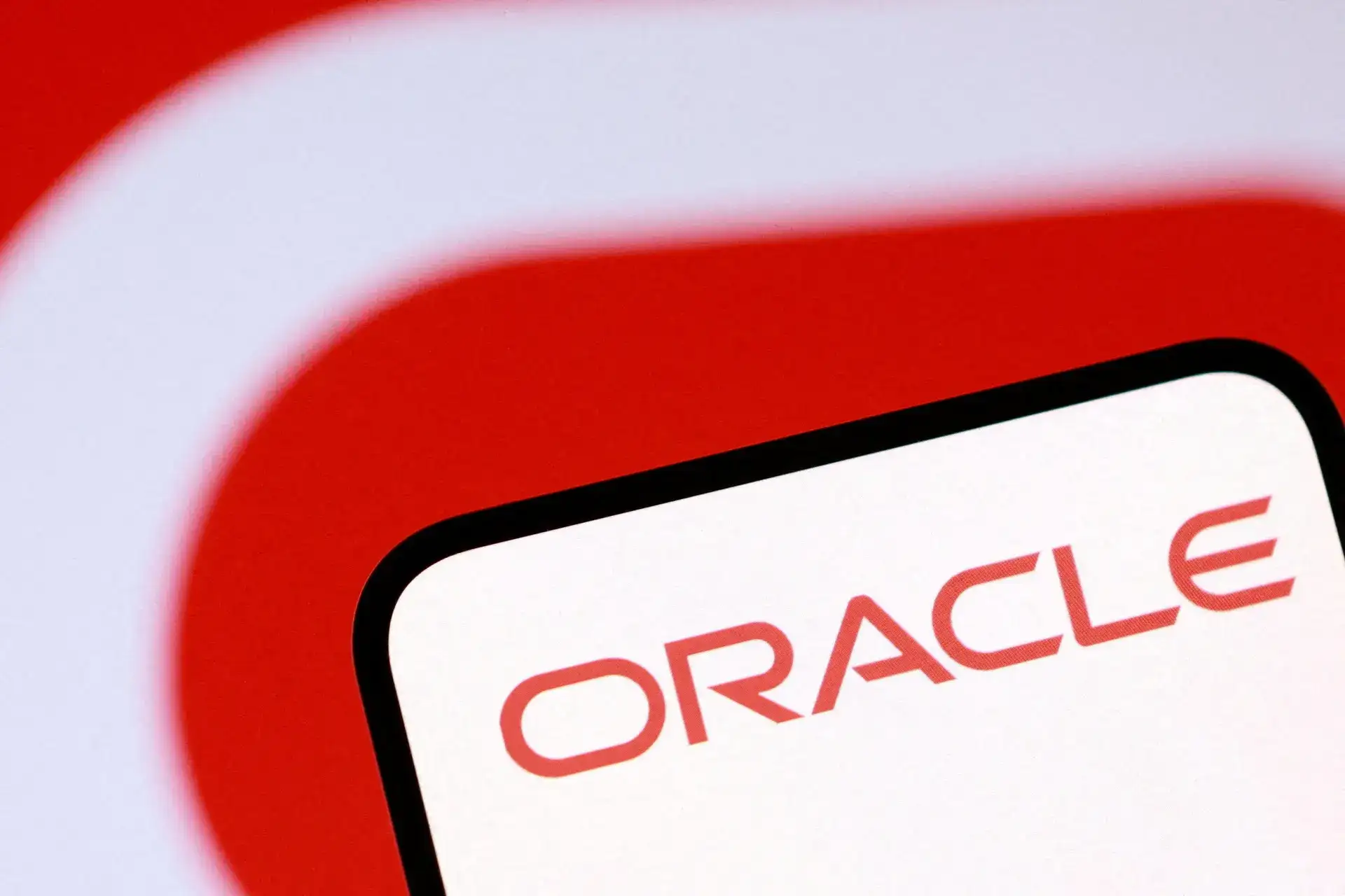 Oracle logo Oracle logo